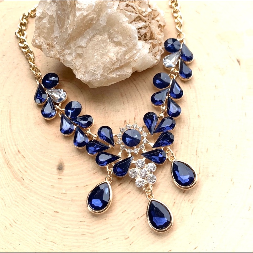 Beautiful Navy Blue Crystal Rhinestones Necklace - Picture 5 of 8